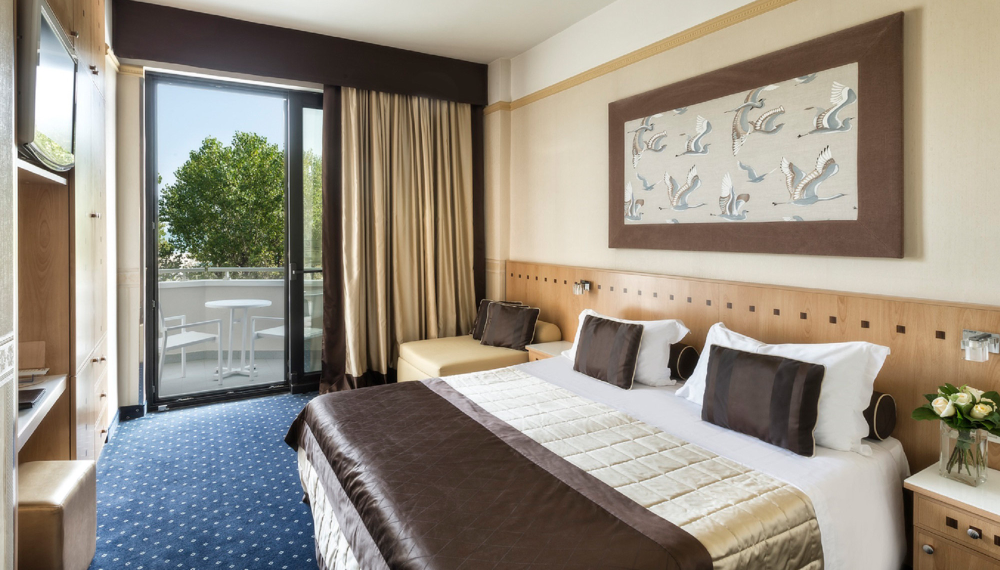 media.Slide_CameraSuperior_1Hotel_Sporting_Rimini