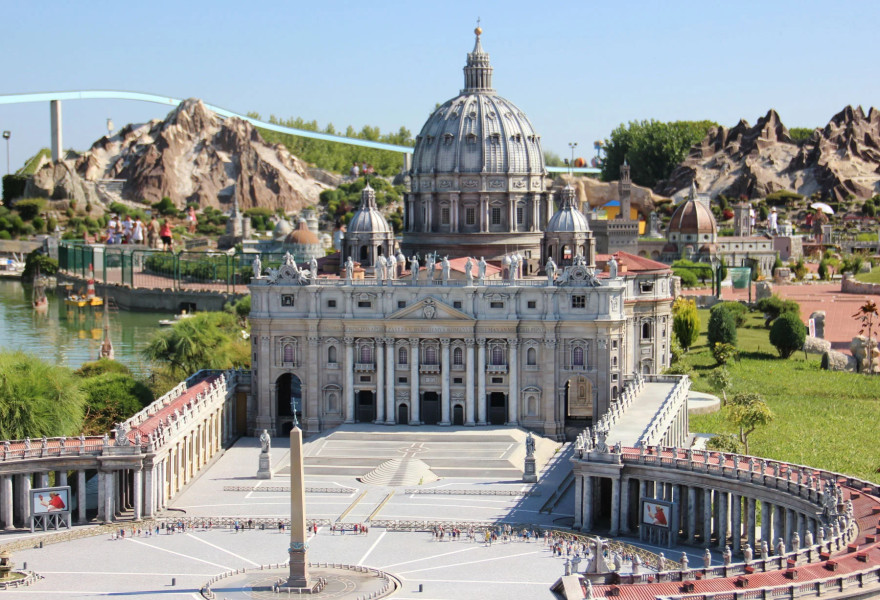 media.Slide_ItaliainMiniatura_Hotel_Sporting_Rimini